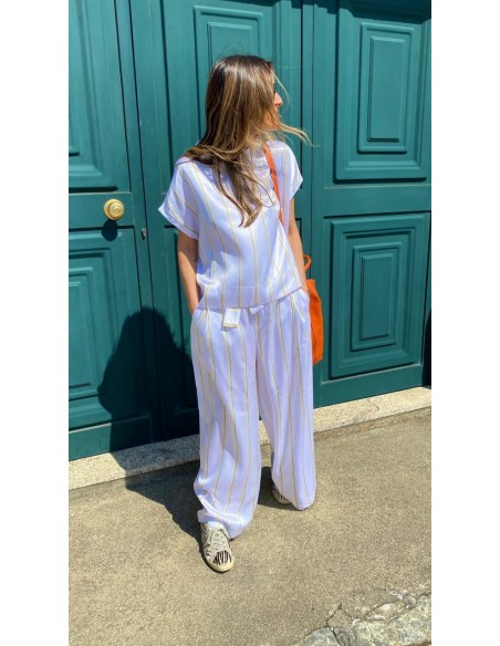 Pantalón blanco franja amarilla