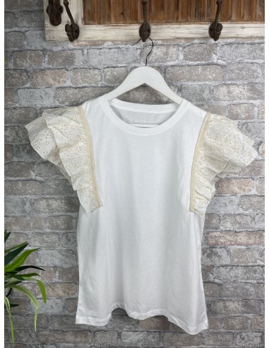 Camiseta manga con volante crudo