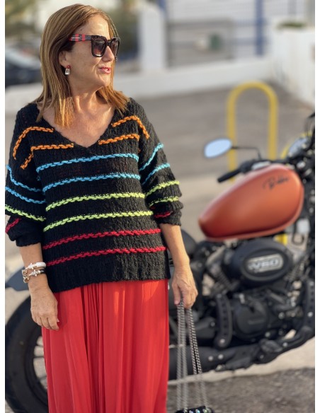Suéter negro franjas colores lana