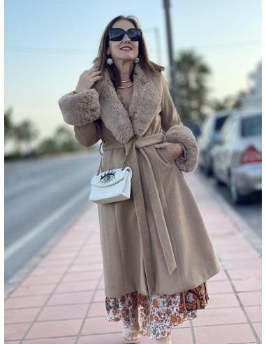 Abrigo de paño con pelo camel