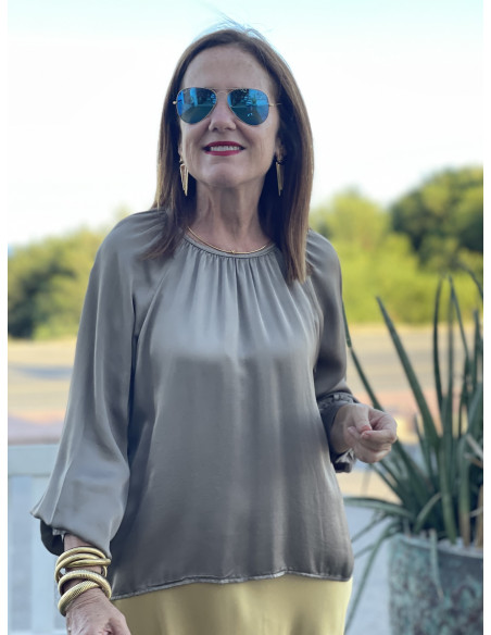 👚 Blusa Satén taupe