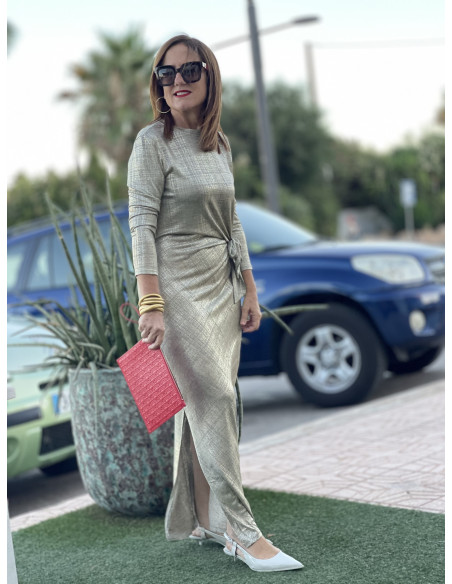 ✨ Vestido Metalizado en oro con Nudo Lateral