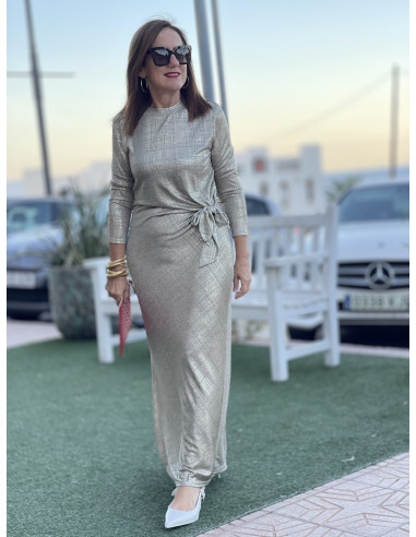 ✨ Vestido Metalizado en oro con Nudo Lateral