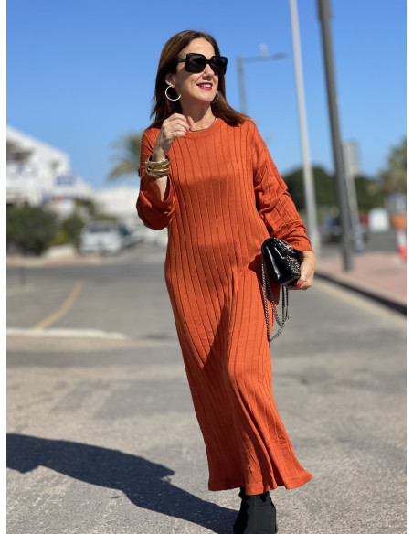 Vestido Largo Teja de Punto con Textura Única 🍂