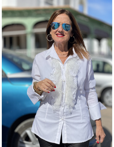 👚 Camisa Blanca con Detalle en Tul y Perlitas