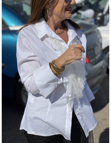 👚 Camisa Blanca con Detalle en Tul y Perlitas