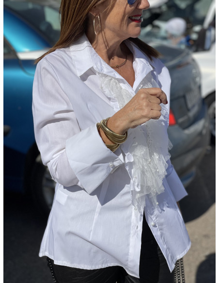 👚 Camisa Blanca con Detalle en Tul y Perlitas