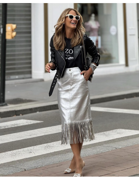 ✨ Falda Metalizada en Plata con Flecos