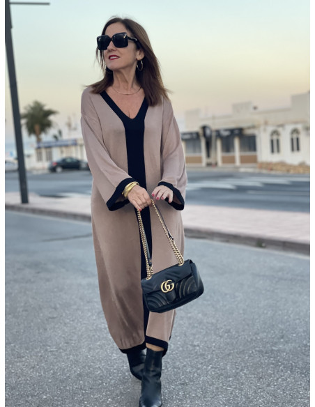 🖤 Vestido Asimétrico taupe con negro- Elegancia y Estilo Únicos