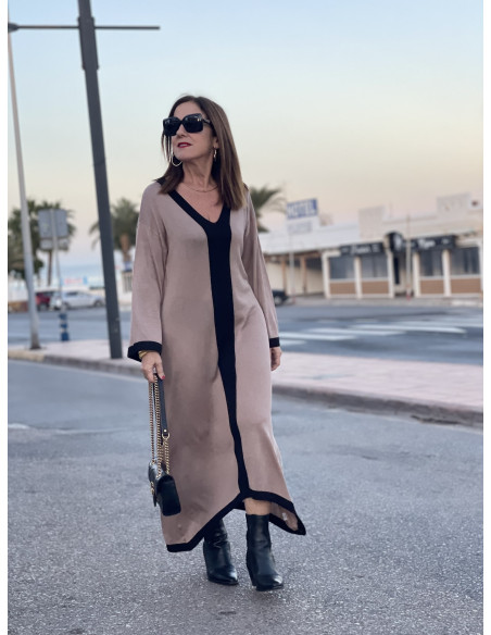 🖤 Vestido Asimétrico taupe con negro- Elegancia y Estilo Únicos