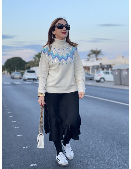 🌟 Suéter Cuello Alto en Crudo con Cenefas de Lentejuelas en Azul y Turquesa