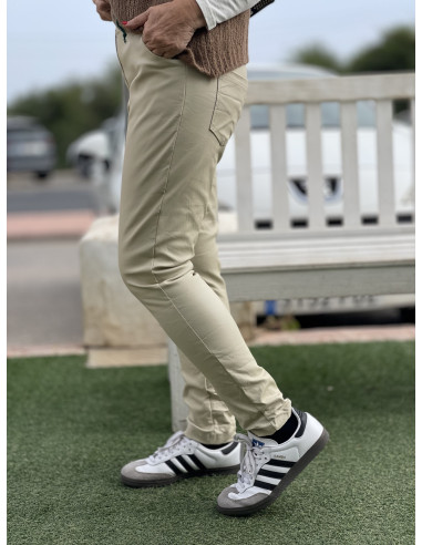 🌟 Pantalón Encerado en Crudo: Estilo y Comodidad 🌼
