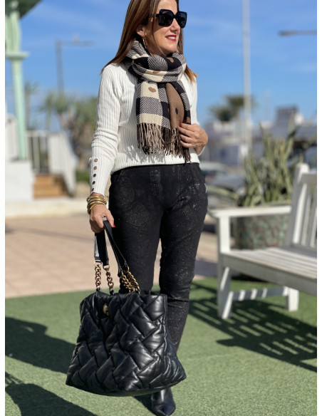 ✨ Pantalón Negro con Estrella Plateada | Elegancia con Toque Brillante ✨👖