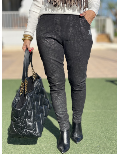 ✨ Pantalón Negro con Estrella Plateada |...