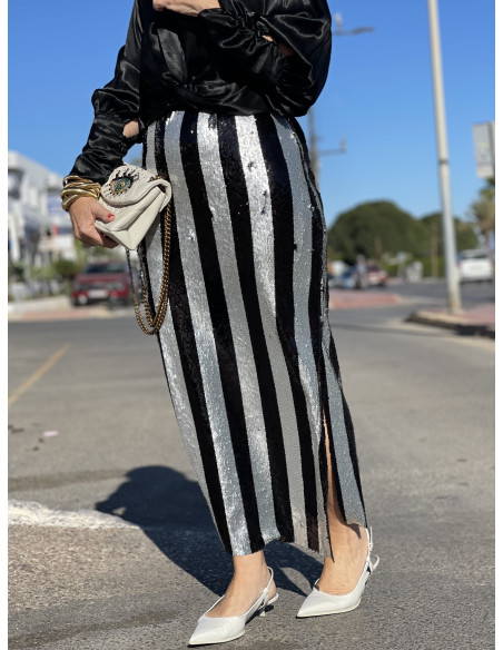 ✨ Falda de Lentejuelas Plateadas y Negras con Abertura Lateral ✨