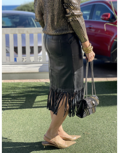 ✨ Falda efecto piel negra con Flecos