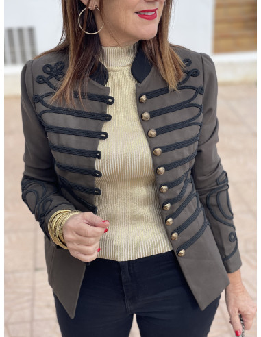 🌟 Chaqueta Militar con Detalles en Negro y...