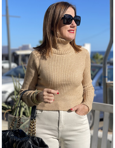 🍂 Suéter Canalé Cuello Alto en Camel 🐫
