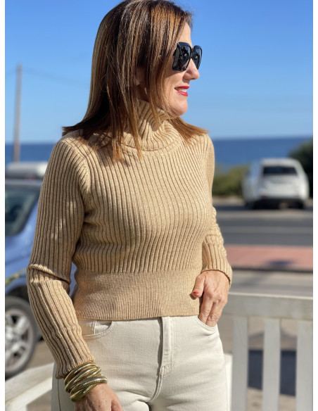 🍂 Suéter Canalé Cuello Alto en Camel 🐫