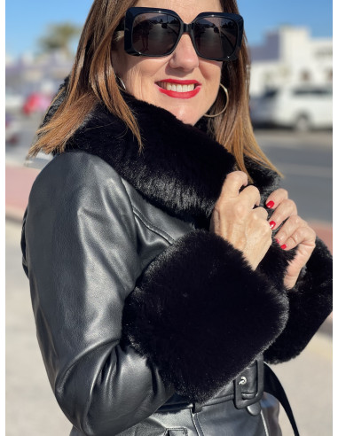🖤 Elegante Abrigo de Piel  con Detalles...