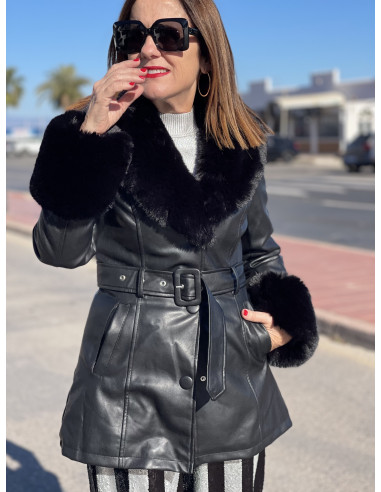 🖤 Elegante Abrigo de Piel  con Detalles...