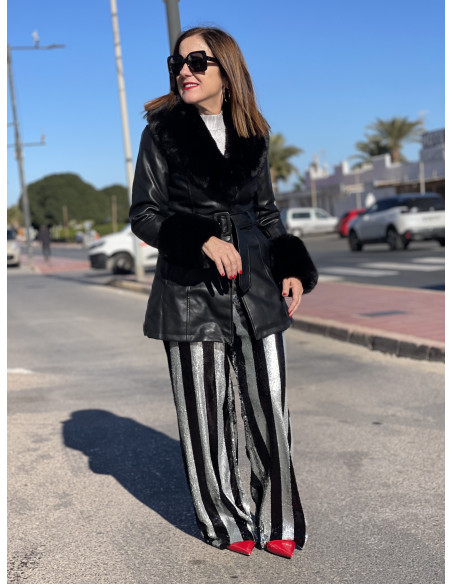🖤 Elegante Abrigo de Piel  con Detalles Sofisticados 🧥
