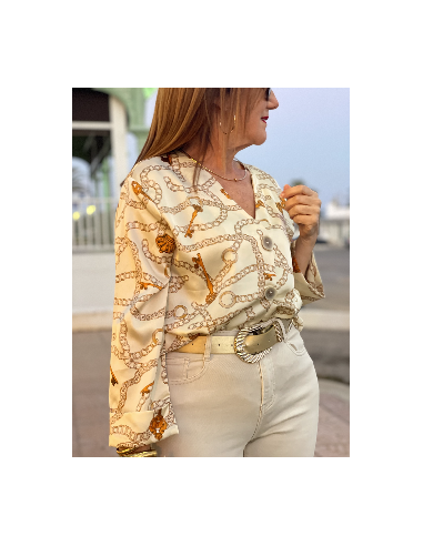 🌟Blusa Beis con Cadenas en Tonos Ocre:...
