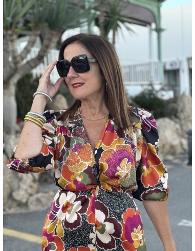 🌸 Vestido Midi con Escote de Pico: Elegancia...