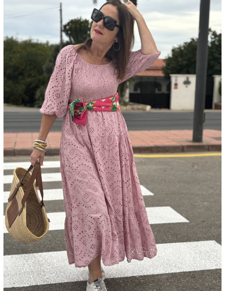 🌸 Vestido en Bordado Inglés Rosa: Elegancia y Comodidad