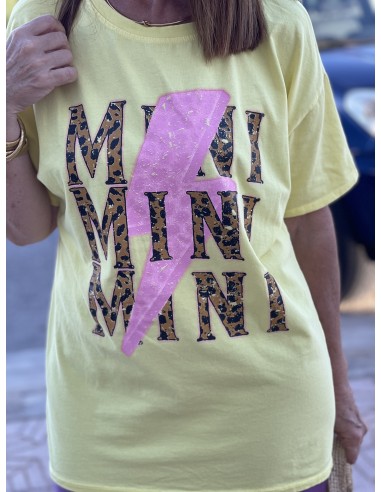 Camiseta Amarilla con Rayo y Letras Animal Print ⚡