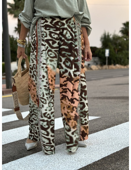 🌺 Pantalón Seda Estampado: Efecto Pareo y Elegancia sin Esfuerzo