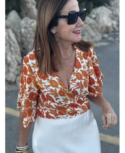 🌼 Blusa Sedosa Naranja: Elegancia y Frescura en Naranja...