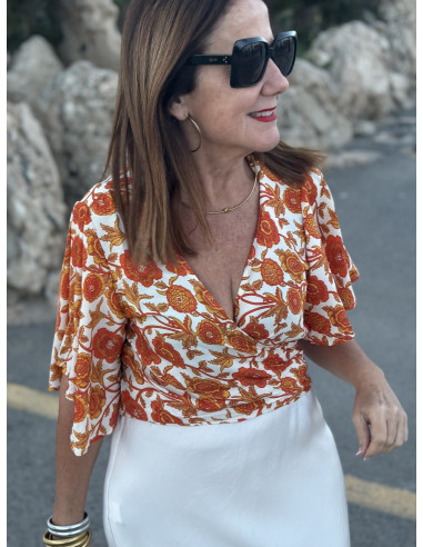🌼 Blusa Sedosa Naranja: Elegancia y Frescura en...