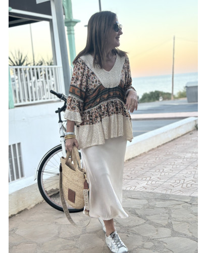 🌼 Blusa Boho Combinada en Seda: Elegancia y Frescura en...