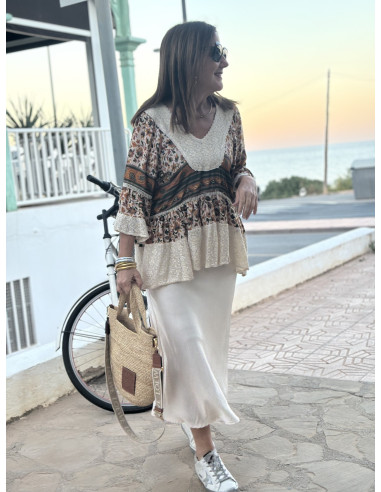 🌼 Blusa Boho Combinada en Seda: Elegancia y...