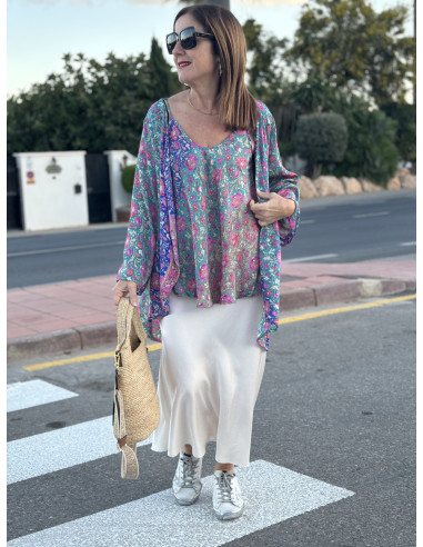 🌺 Kimono de Seda en Tonos Rosa y Azul:...