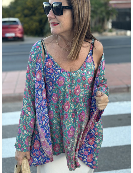 🌺 Kimono de Seda en Tonos Rosa y Azul: Elegancia Vibrante 🌿