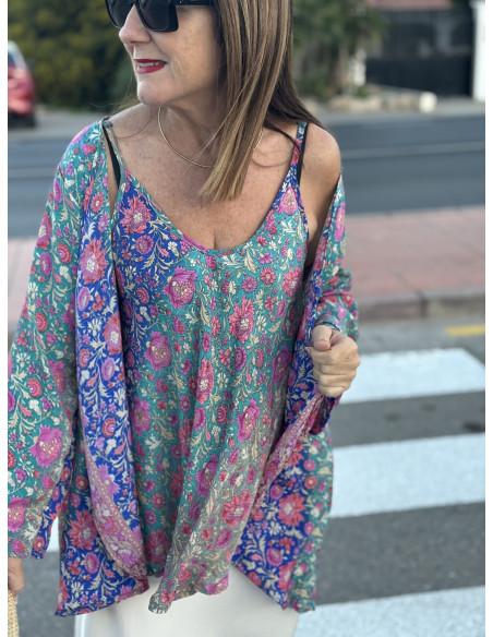 🌺 Kimono de Seda en Tonos Rosa y Azul: Elegancia Vibrante 🌿