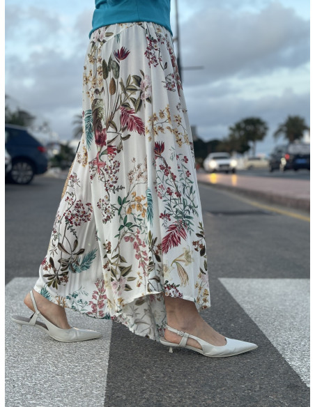 🌸 Pantalón Baggy Floral Blanco: Elegancia y Movimiento 🌿