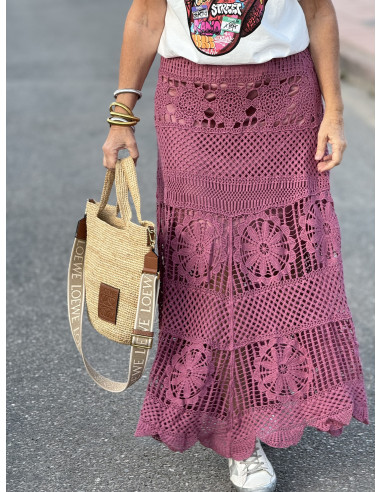 🌸👗 Falda de Crochet Rosa: Elegancia en...