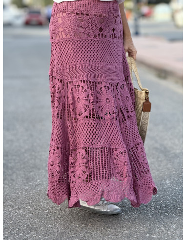 🌸👗 Falda de Crochet Rosa: Elegancia en...