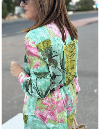 Conjunto Estampado: Flores en Verde y Rosa