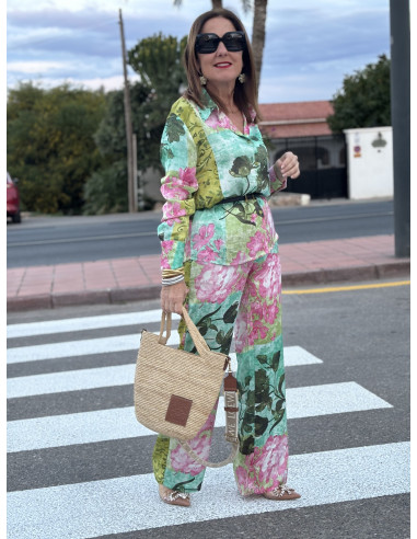 Conjunto Estampado: Flores en Verde y Rosa