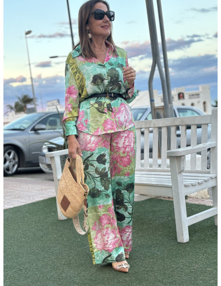 Conjunto Estampado: Flores en Verde y Rosa