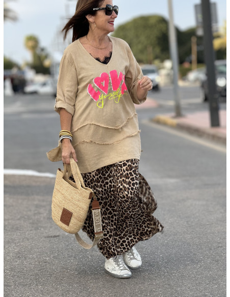 🌀 Camiseta Lino Zig-zag: LOVE en Tostado 🌀