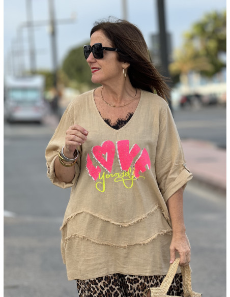 🌀 Camiseta Lino Zig-zag: LOVE en Tostado 🌀