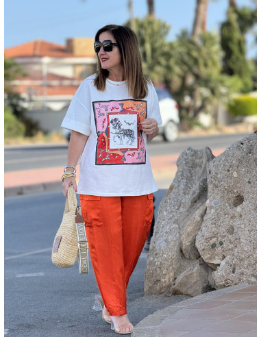 👕 Camiseta estampada con pedrería.