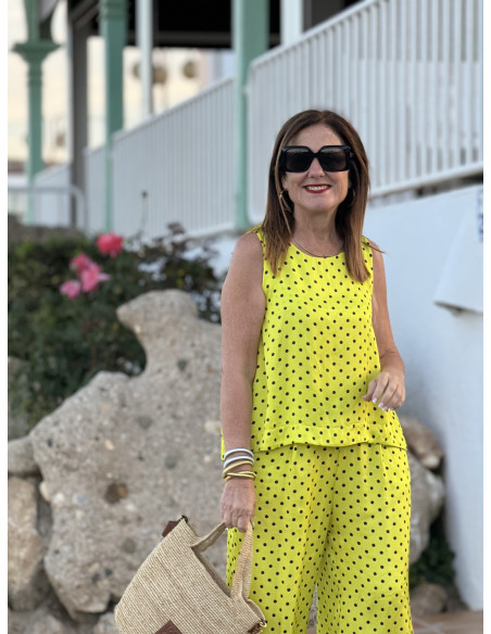 Top Satinado en Lima con Lunares Negros