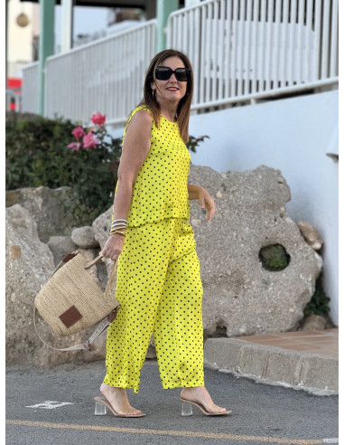 Top Satinado en Lima con Lunares Negros