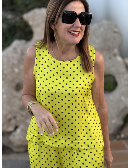 Top Satinado en Lima con Lunares Negros